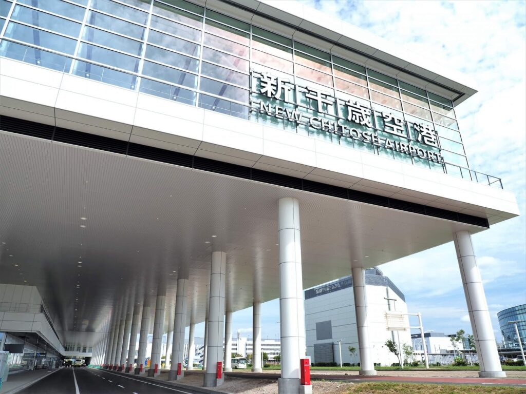 札幌で空港アクセスが良いホテルを選ぶコツ|移動を快適にする3つの視点